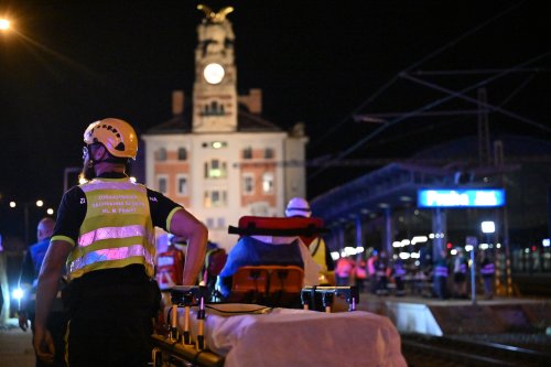 Vykolejený vlak a tři desítky zraněných. Záchranáři cvičili zásah ve Vinohradském tunelu